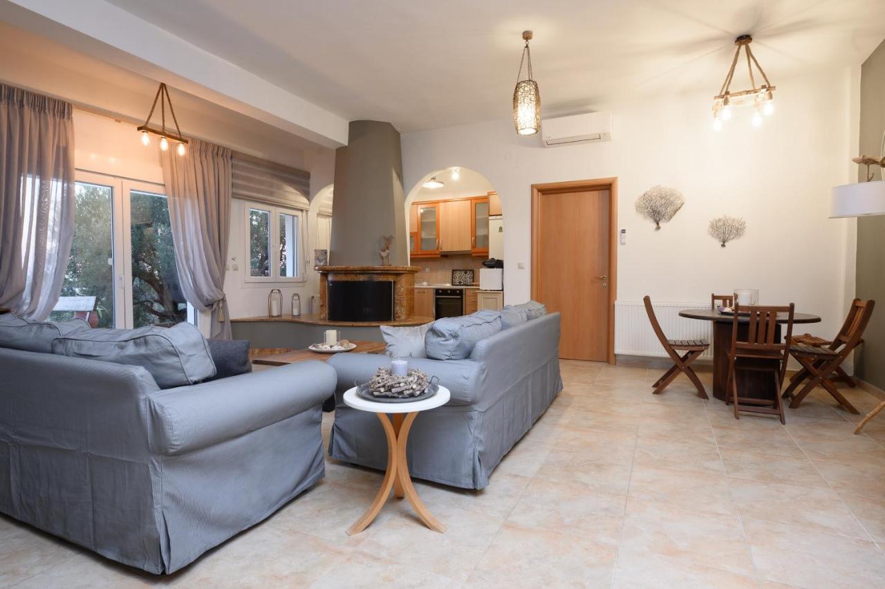 Kastri Treehouse Apartment Nikiti  Bagian luar foto